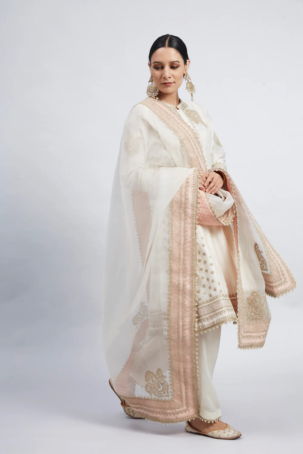 Ivory Tilla Embroidered Kurta Set