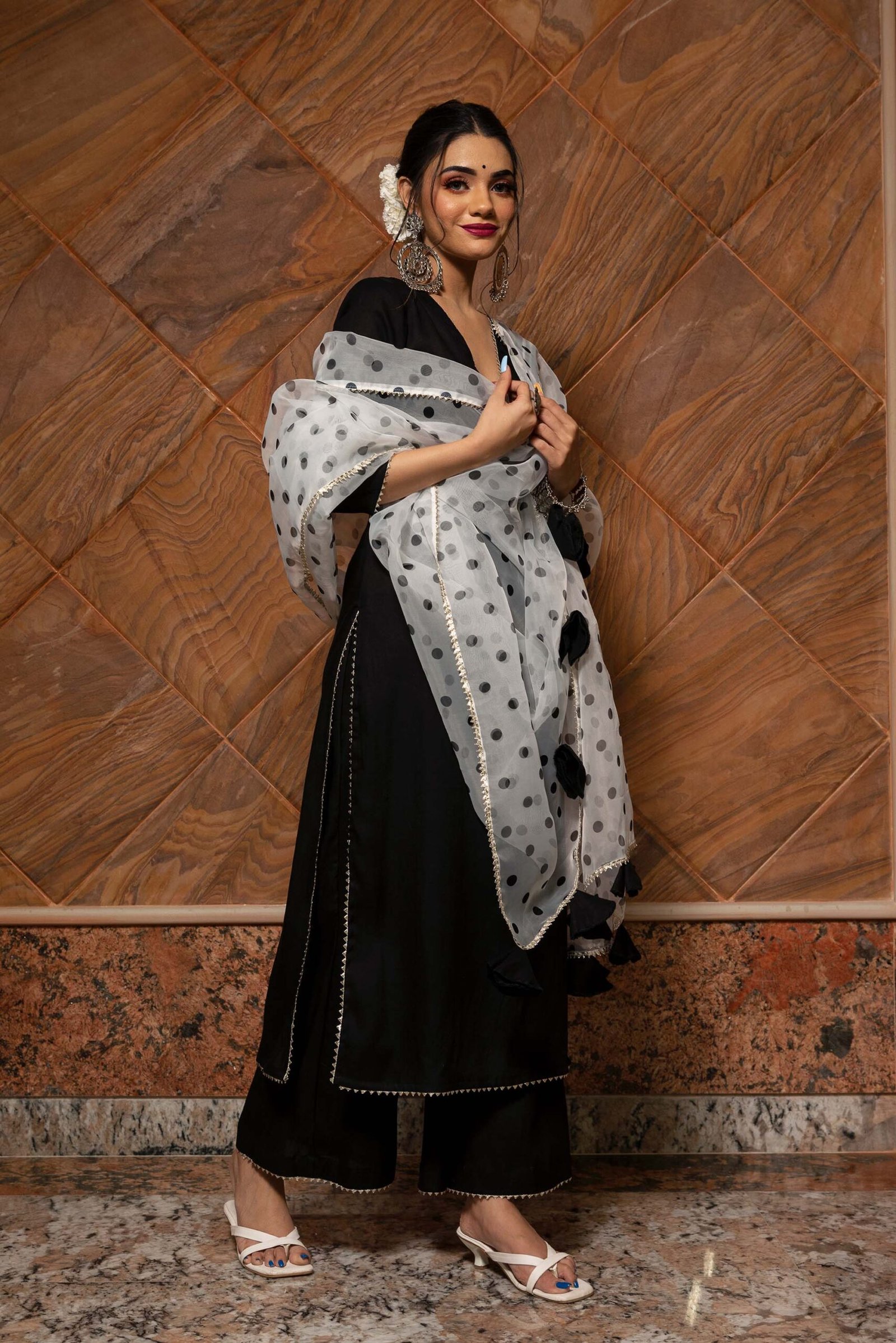 Ganguar Polka Dot Black Suit Set