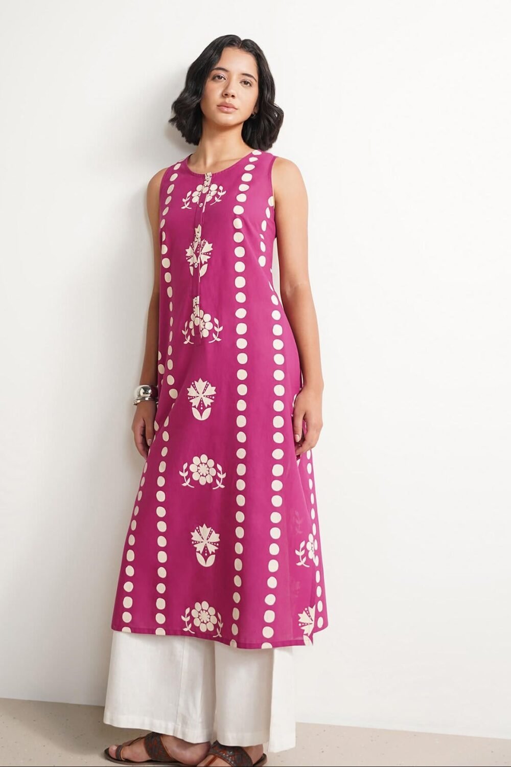 Cotton Round Neck Floral Straight Kurta - Magenta