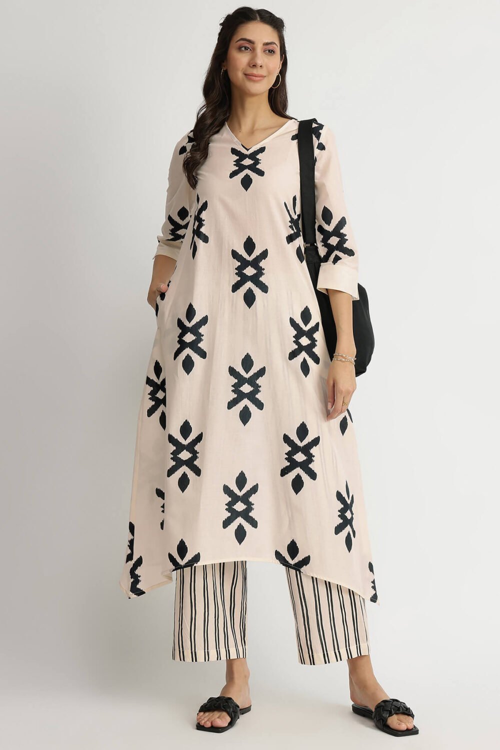Cotton Ikat Geometric Print Kurta Set - Off-White & Black