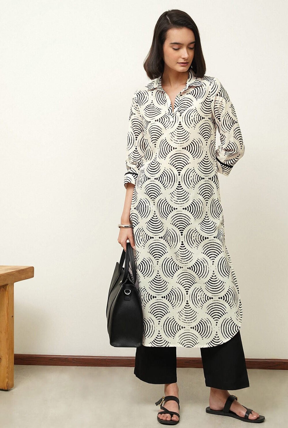 Cotton Geometric Shirt Collar Kurta Set - Off White