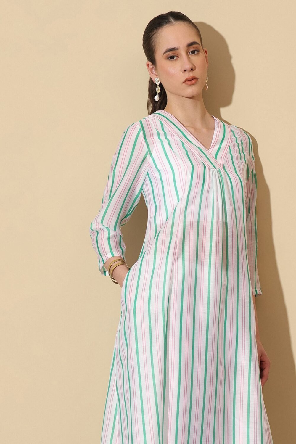 Chanderi Striped V-Neck Kurta Set - White