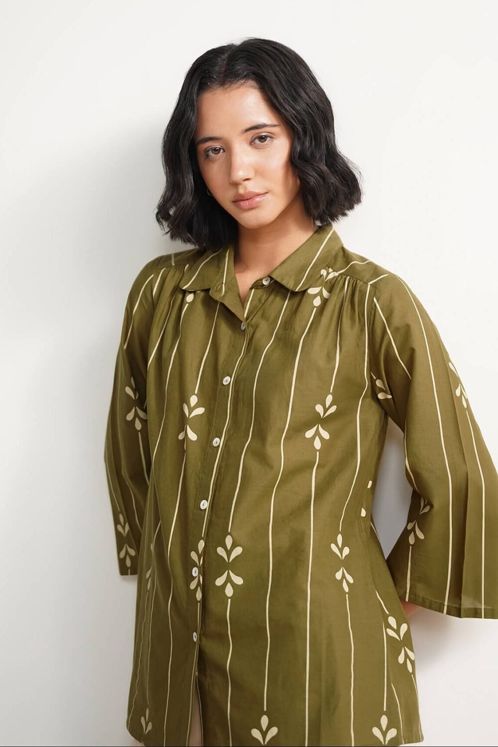 Cotton Abstract Shirt Collar Top - Green