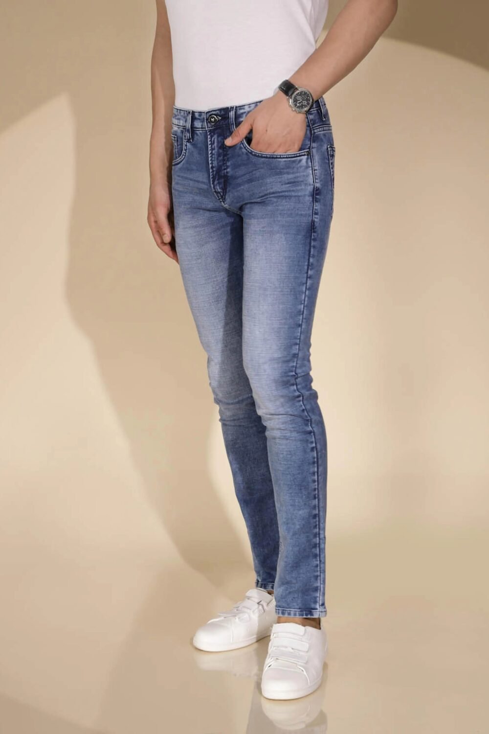 Mens Blue Denim Solid Mid Rise Jeans