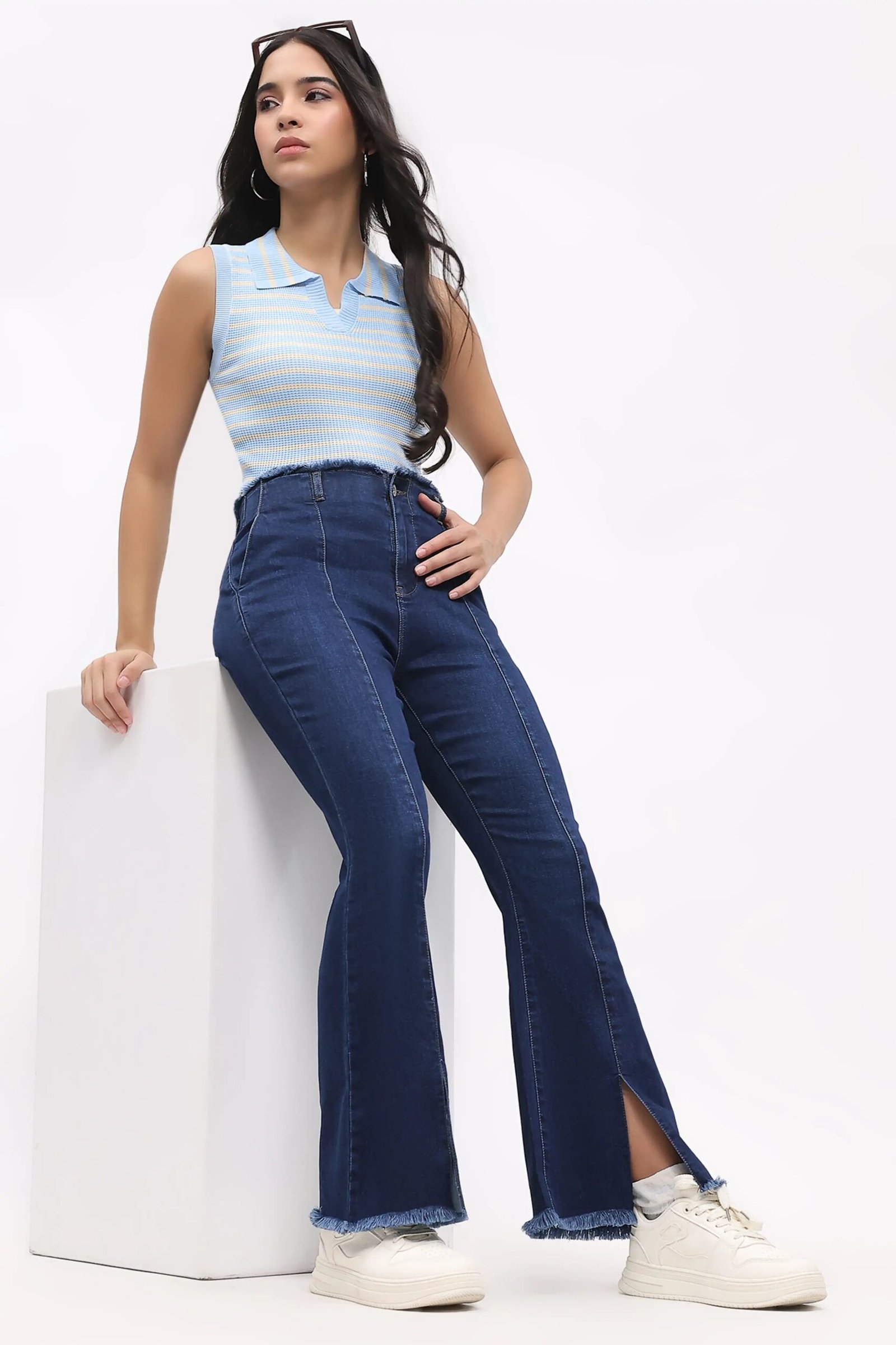 Frayed Waist Bootcut Jeans