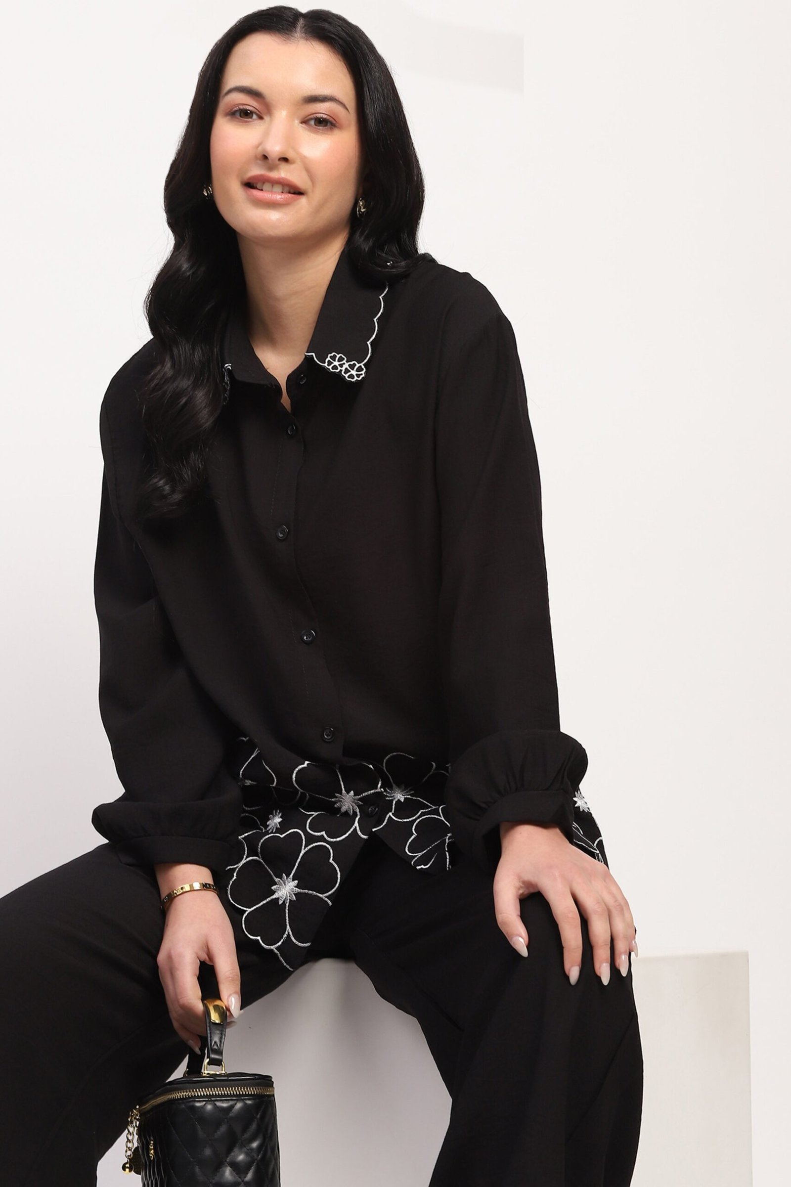 Black Floral Embroidered Loungwear Set