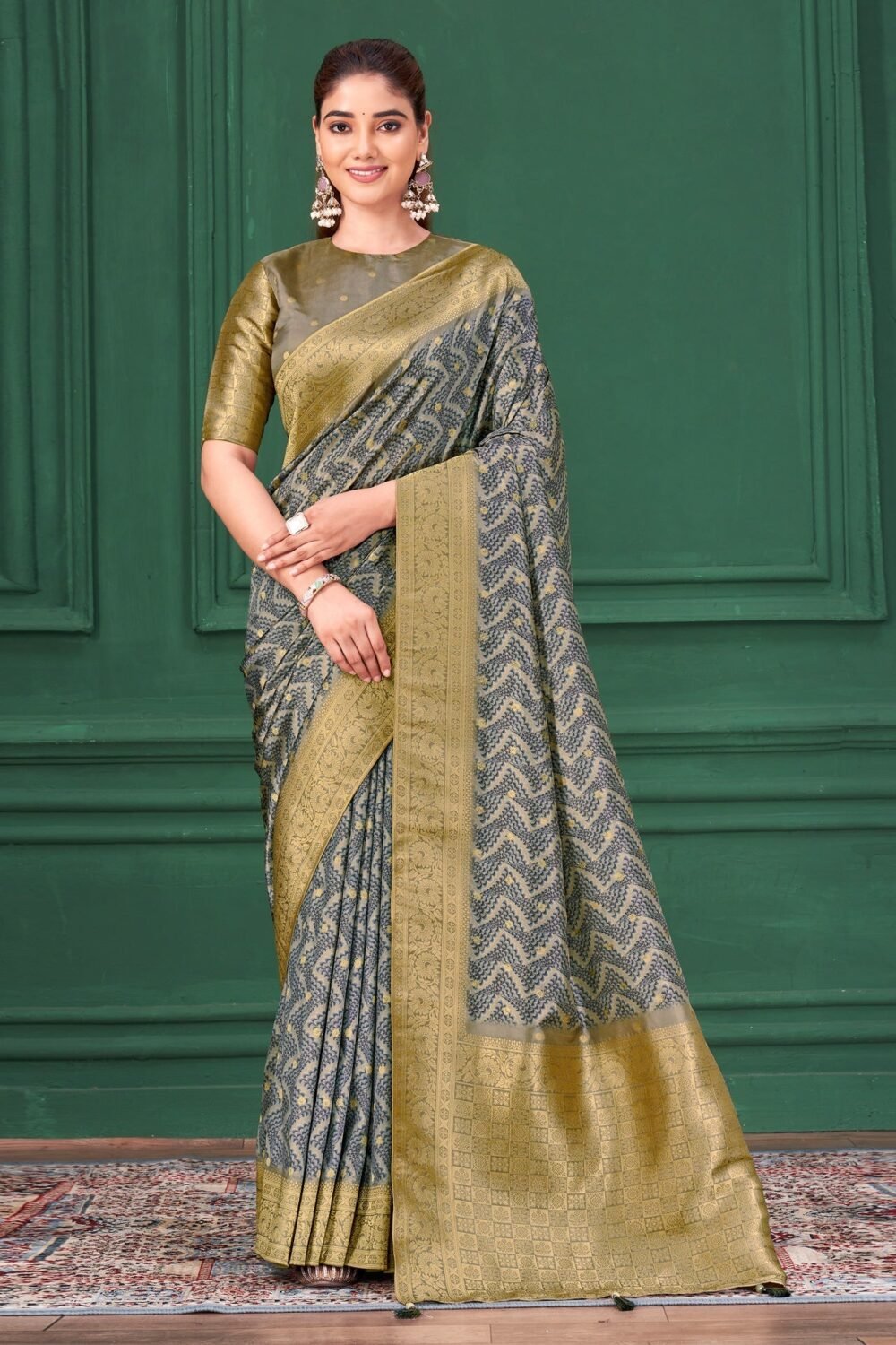 Grey Tussar Silk Jacquard Digital Print Woman Saree with Unstitched Blouse