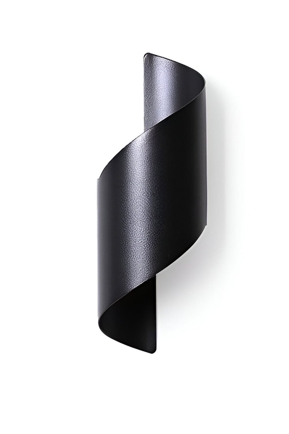 Nordic Aluminum Wave Wrap Wall Light